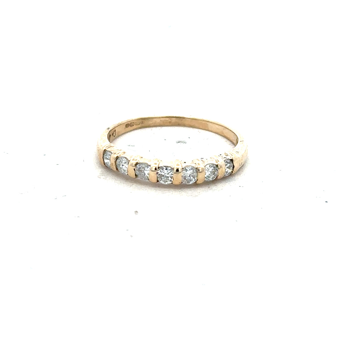 9ct yellow gold diamond ring with 0.40 carat stones, size N, featuring a classic design and unbranded craftsmanship.