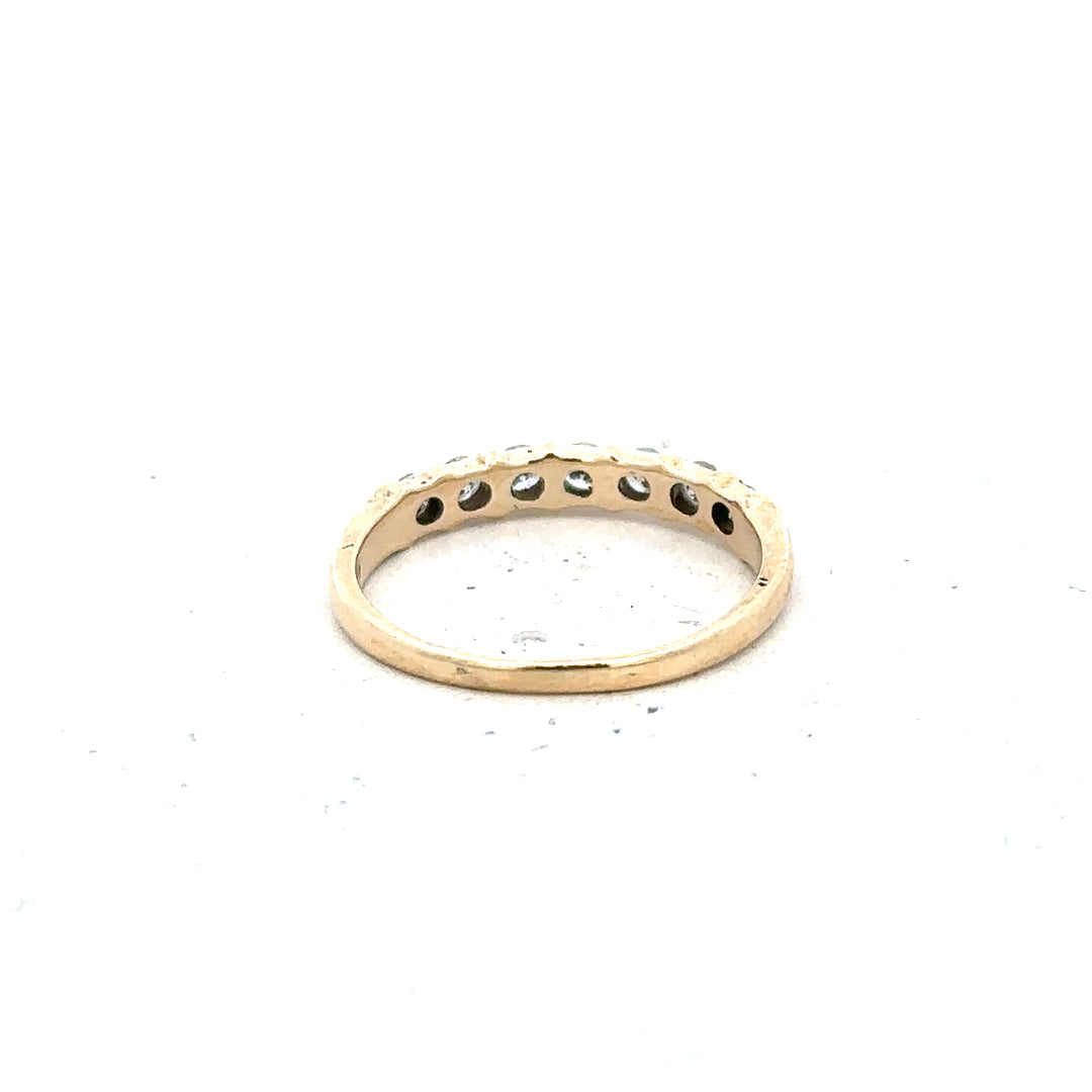 9ct yellow gold diamond ring with 0.40 carats of diamonds, size N, featuring elegant design and unbranded craftsmanship.