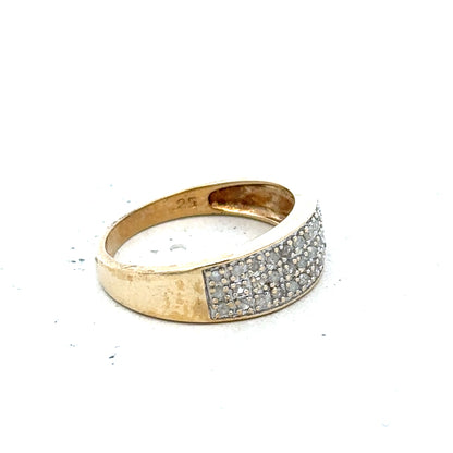 9ct yellow gold diamond ring with 1/4 carat solitaire, size M, featuring a sparkling diamond setting.