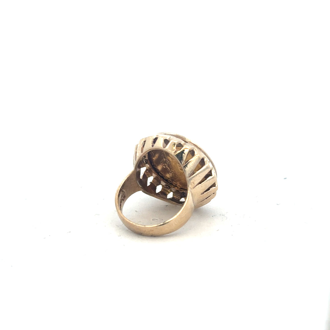 9ct yellow gold half sovereign ring with vintage 1918 coin, size K1/2, featuring detailed gold band and historical design.