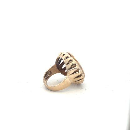 9ct yellow gold 1918 half sovereign ring, size K1/2, featuring detailed vintage coin design and classic gold band.