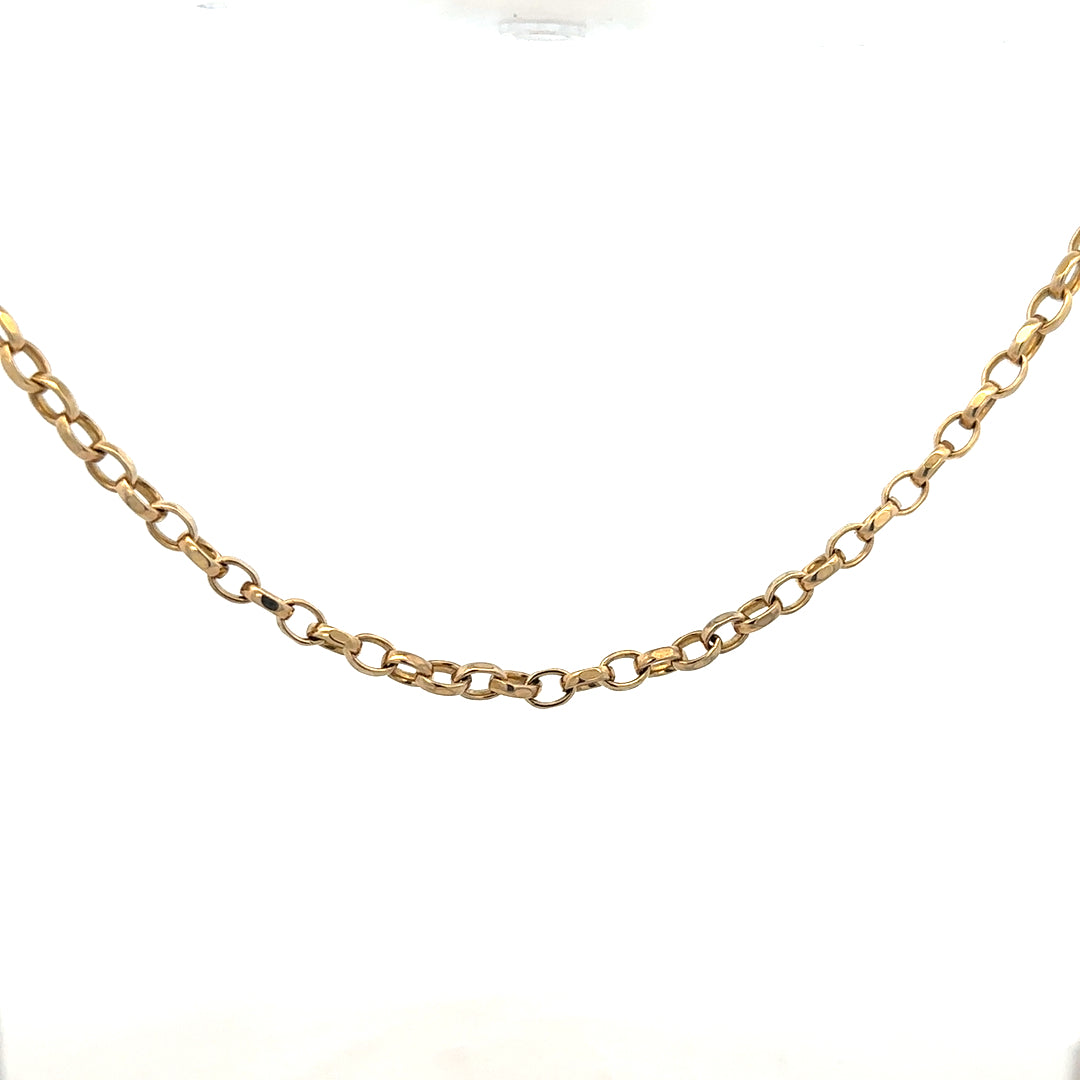 9ct yellow gold belcher chain, unbranded, 17.3g, showing the chain's detailed links and polished finish.