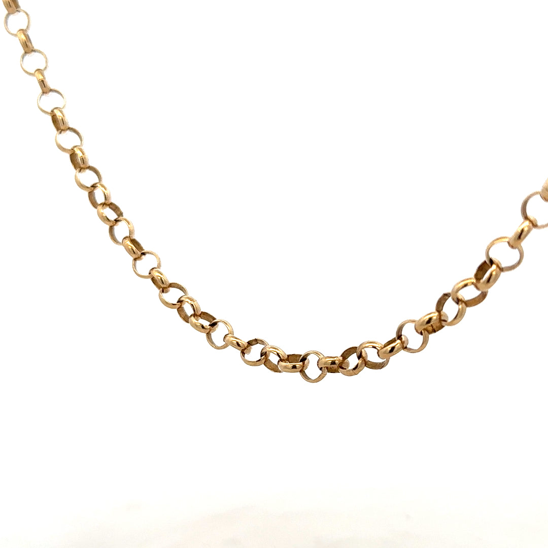 9ct yellow gold belcher chain weighing 21.1g, featuring classic linked design and polished finish.