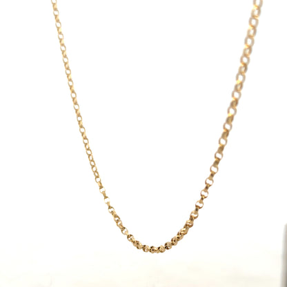 9ct yellow gold belcher chain, unbranded, 5.2g, with closely linked round gold rings, showcasing a classic jewelry chain style.