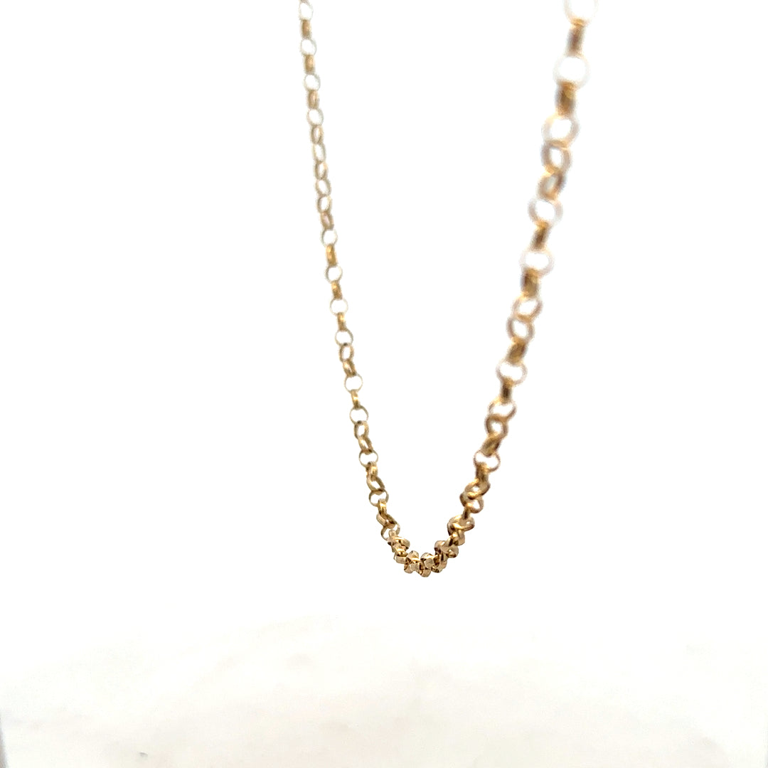 9ct yellow gold belcher chain weighing 5.2g, unbranded, with a classic linked design, shown in a close-up image.