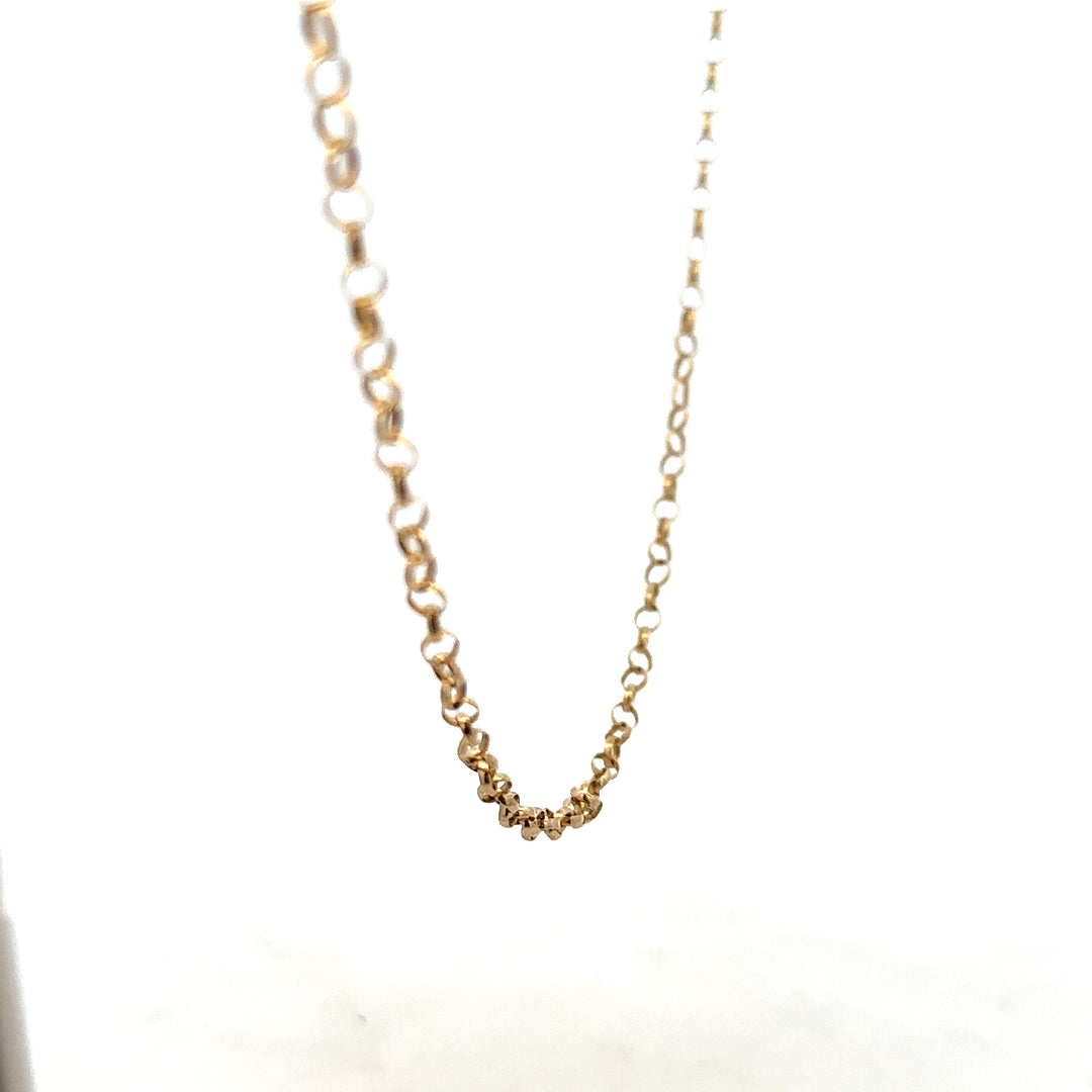 9ct yellow gold belcher chain, unbranded, weighing 5.2g, featuring classic linked design, shown in a detailed close-up image.