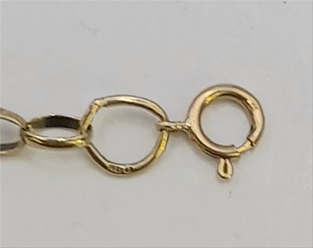 9ct yellow gold belcher chain weighing 6.6g, featuring interlinked round gold links, unbranded jewelry chain.