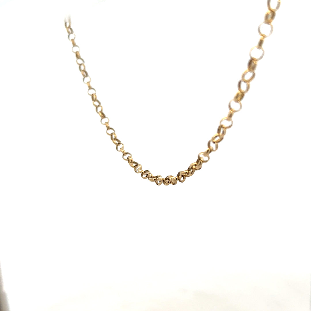 9ct yellow gold belcher chain, unbranded, 7.6g, close-up of shiny linked chain jewelry with a secure clasp.