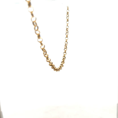 9ct yellow gold belcher chain weighing 7.6g, displayed on a plain background, showcasing its classic links and polished finish.