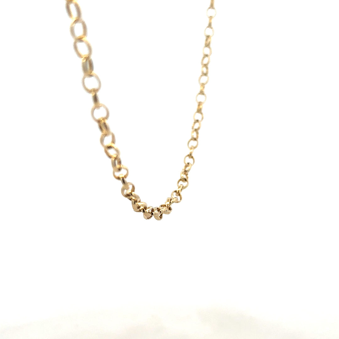 9ct yellow gold belcher chain weighing 9.5g, unbranded, showcasing the classic linked design in close-up image.