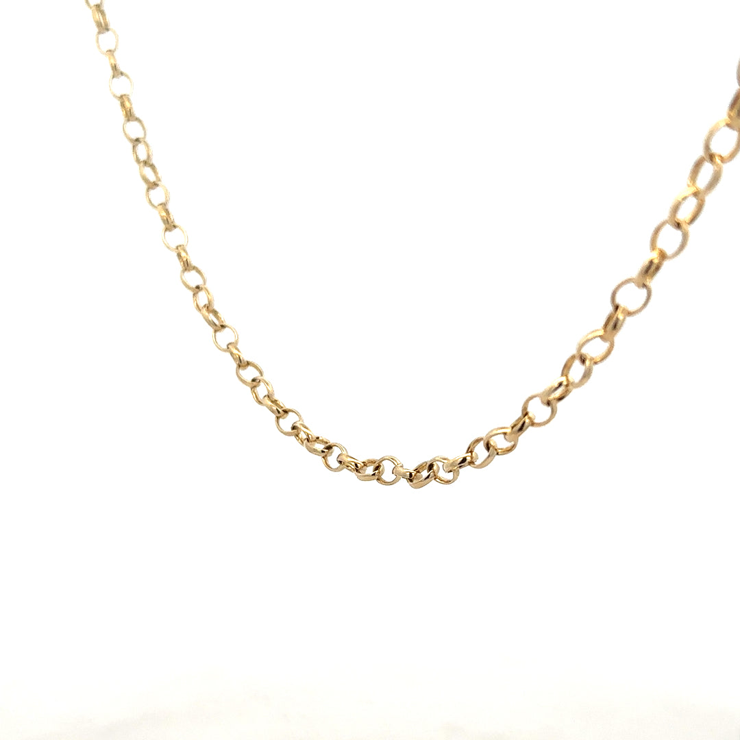 9ct yellow gold belcher chain weighing 9.5g, unbranded, with a close-up of the chain's linked design and shiny finish.