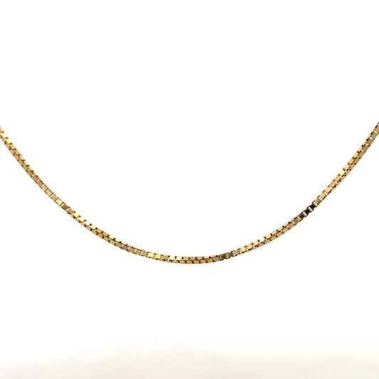 9ct yellow gold box chain, unbranded, 6.4g, close-up view showing the detailed square link design.