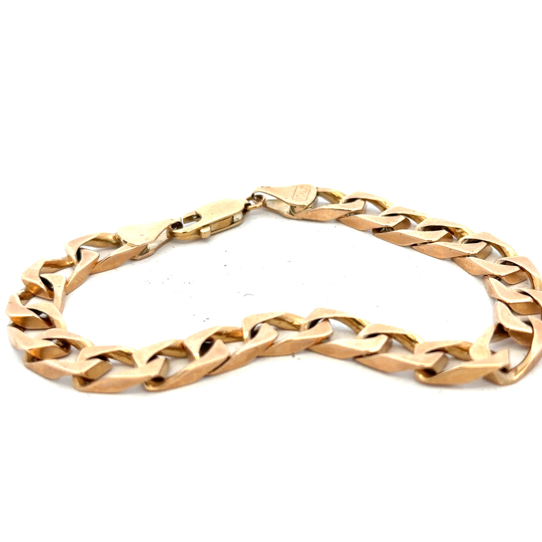 9ct yellow gold bracelet weighing 22.4g, unbranded jewelry piece with a classic chain design and polished finish.