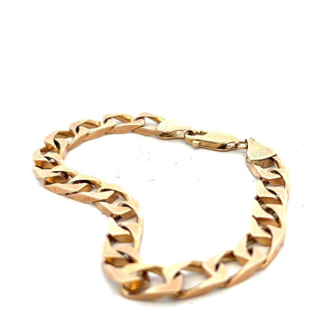 9ct yellow gold bracelet weighing 22.4g, unbranded, featuring a classic design with polished links.