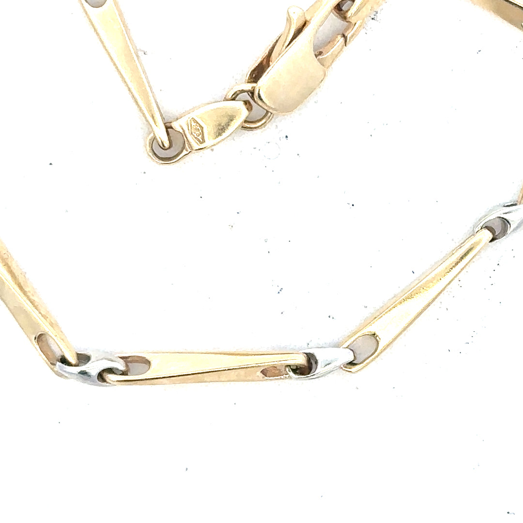 9ct yellow gold bracelet with a sleek design, weighing 8.9g, featuring a polished finish and secure clasp.