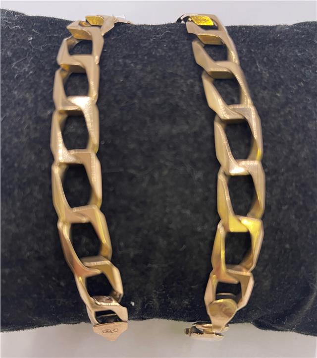 9ct yellow gold bracelet with linked chain design, unbranded, showcasing a polished finish and elegant craftsmanship.