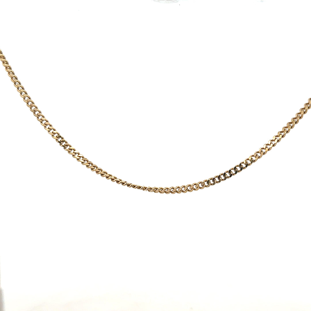 9ct yellow gold chain weighing 11g, unbranded jewelry chain with a classic link design, shown in a detailed product image.