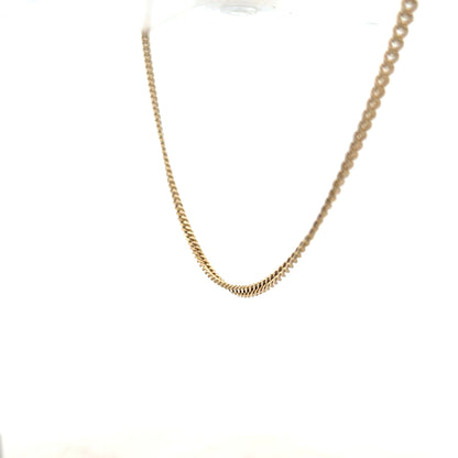 9ct yellow gold chain, unbranded, 11g, with a detailed close-up of the polished gold links.
