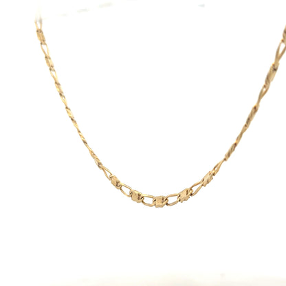 9ct yellow gold chain weighing 13.1g, unbranded, with a classic link design, displayed on a neutral background