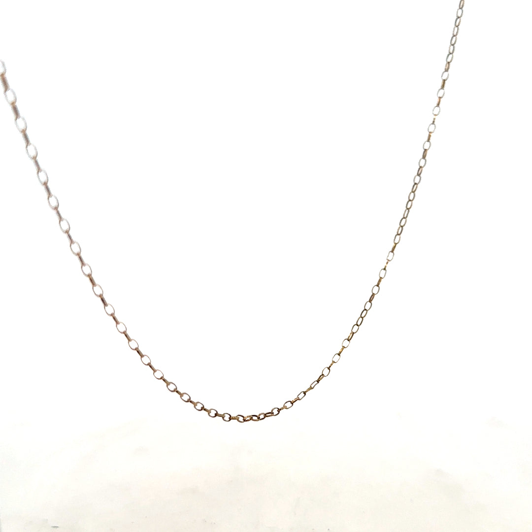 9ct yellow gold chain with a delicate link design, weighing 1g, showcasing the unbranded jewelry style.