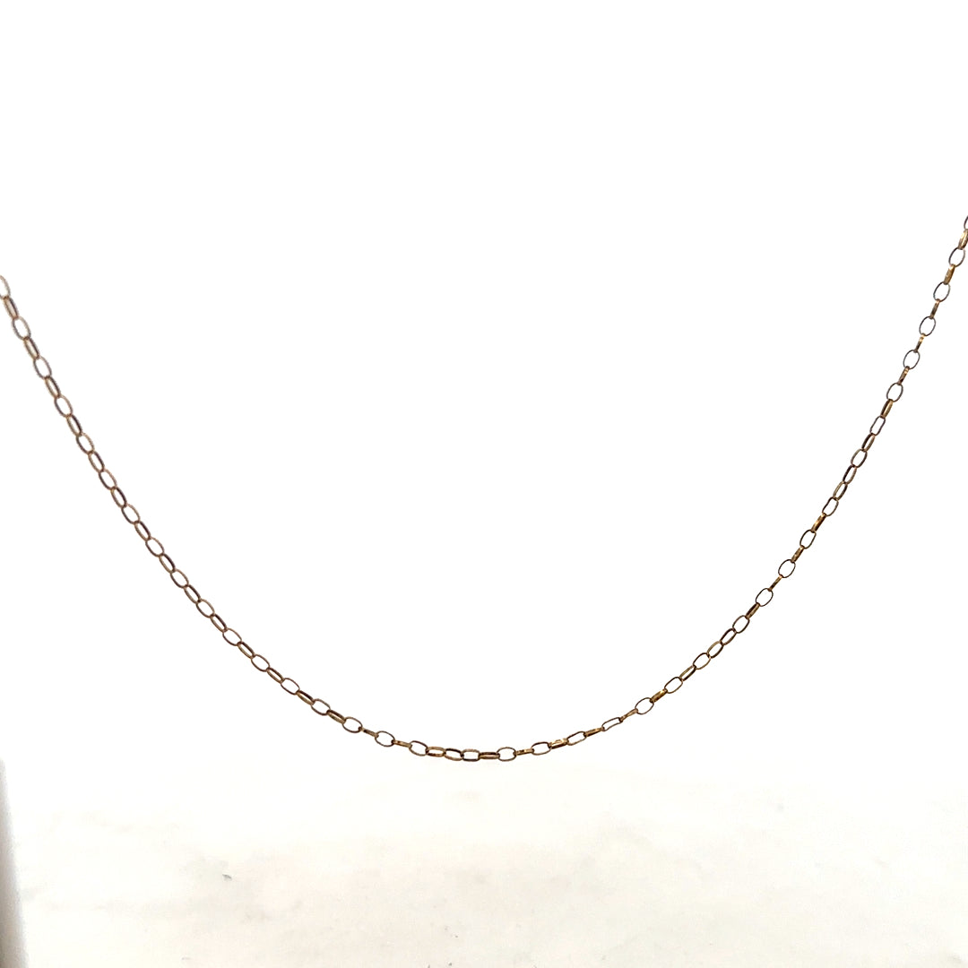 9ct yellow gold chain with a 1g weight, showcasing a delicate and shiny jewelry chain design.