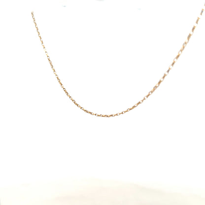 9ct yellow gold chain weighing 2.2g, unbranded jewelry accessory with a classic chain design.