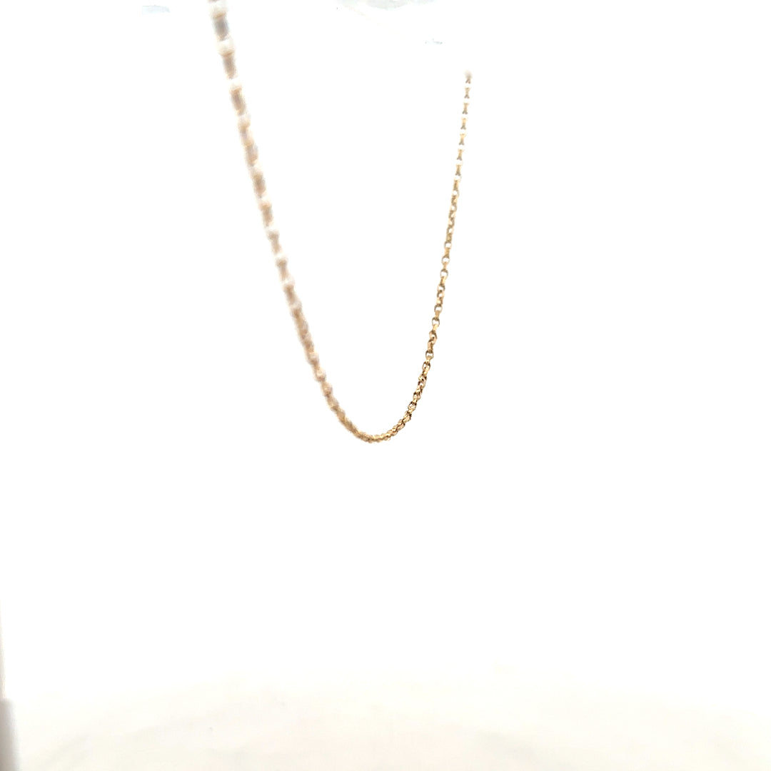 9ct yellow gold chain weighing 2.2g, unbranded jewelry chain with a sleek, polished finish, perfect for everyday wear.