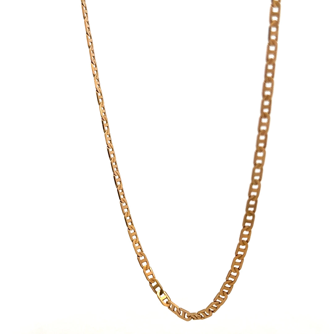 9ct yellow gold chain weighing 6.6g, unbranded jewelry accessory with a classic chain design, shown in the image.