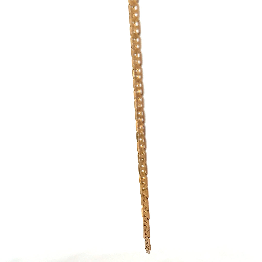 9ct yellow gold chain weighing 6.6g, unbranded, with a classic link design, shown on a plain background.