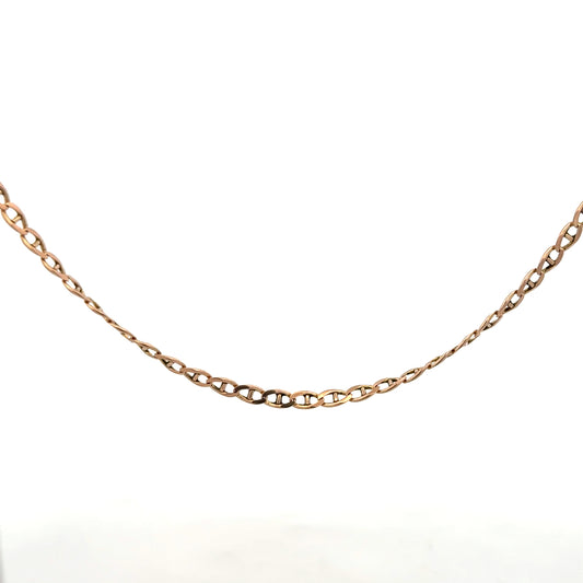 9ct yellow gold chain weighing 6.7g, unbranded jewelry chain with a classic design, detailed close-up image.