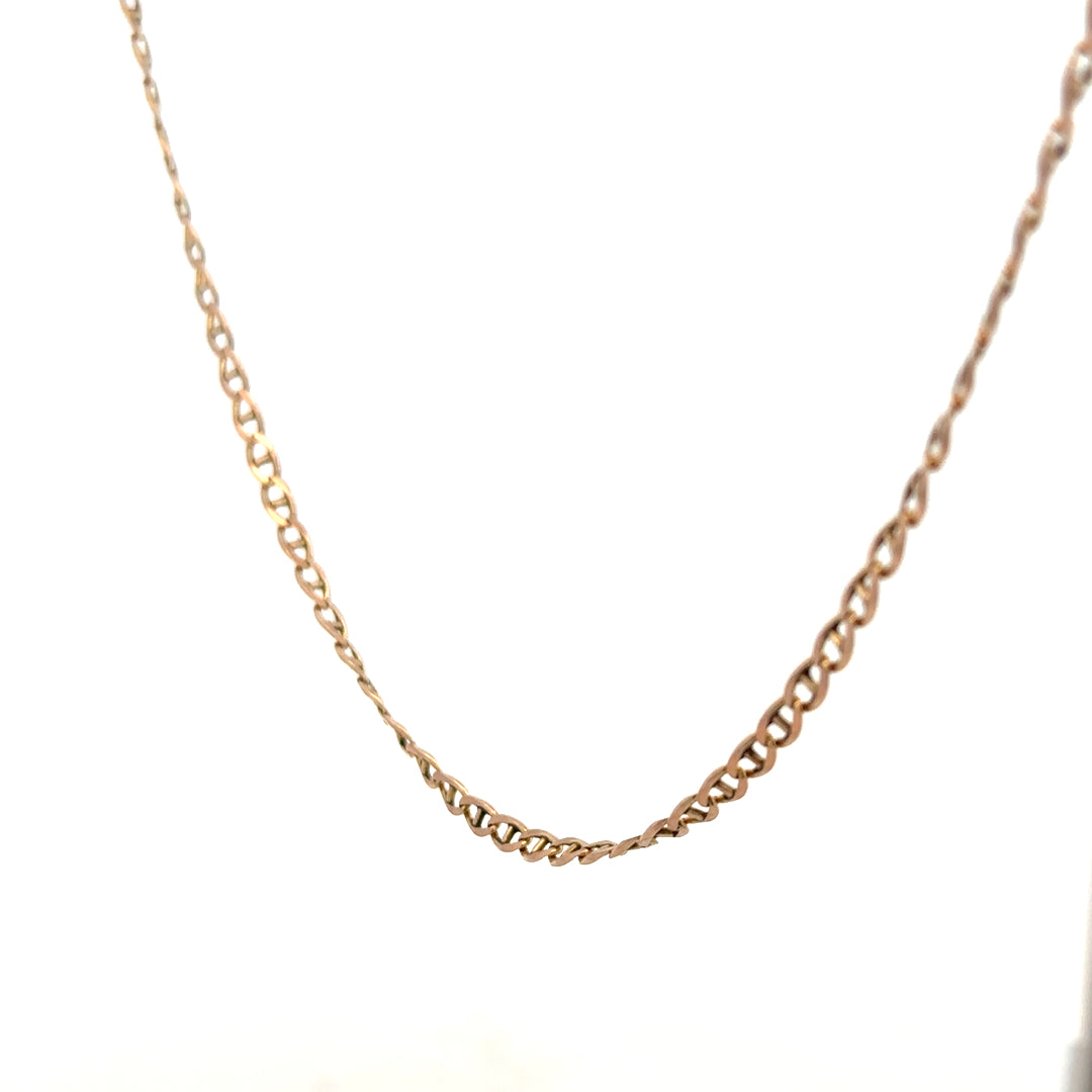 9ct yellow gold chain weighing 6.7g, unbranded jewelry accessory with a classic chain design, displayed on a neutral background