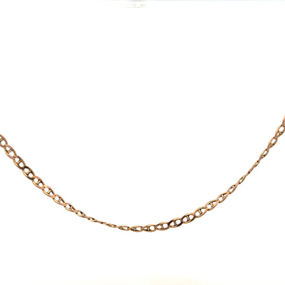 9ct yellow gold chain weighing 6.7g, unbranded jewelry accessory with a classic link design.