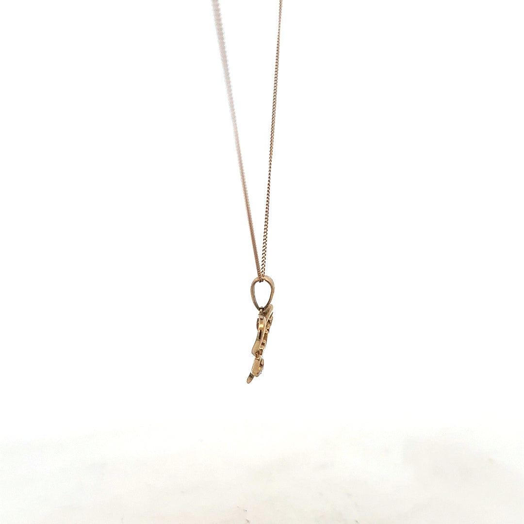 9ct yellow gold chain with mum pendant, unbranded jewelry, featuring a delicate design and lightweight 1.7g craftsmanship.