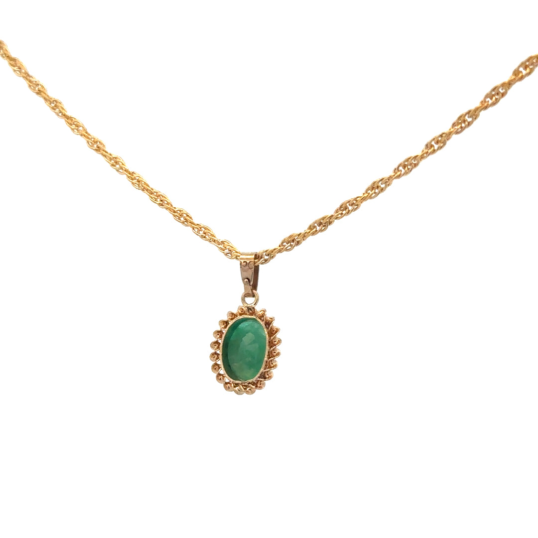 9ct yellow gold chain with pendant, unbranded jewelry piece weighing 4.6g, featuring a detailed gold pendant on a delicate chain