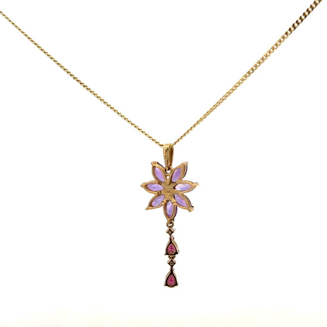 9ct yellow gold chain with pendant, unbranded, 4g, elegant jewelry piece showcasing detailed design and craftsmanship.