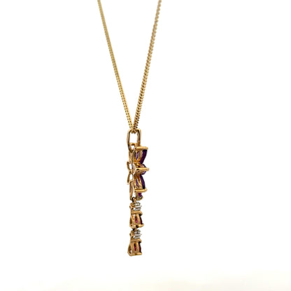 9ct yellow gold chain with pendant, unbranded, weighing 4g, displayed on a neutral background.