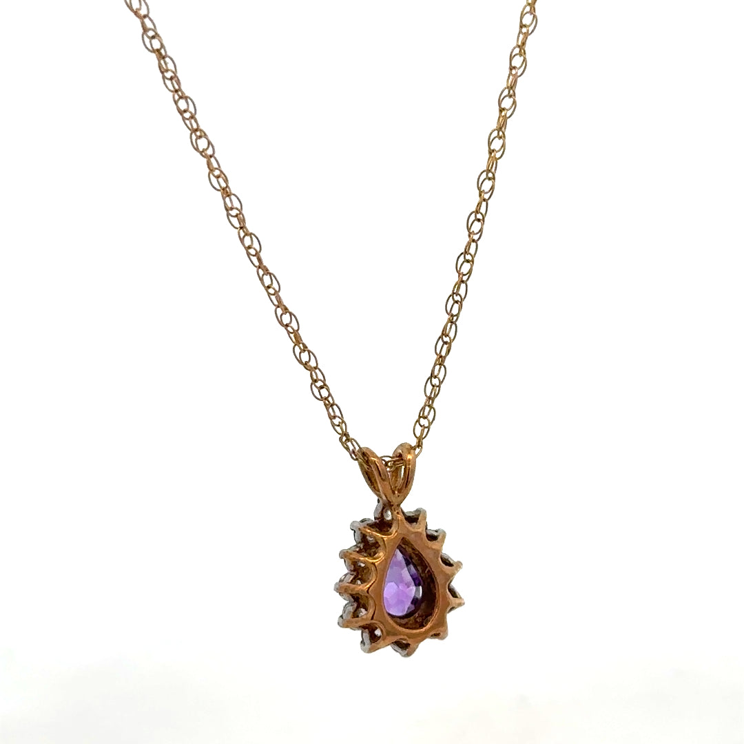 9ct yellow gold chain with pendant, unbranded, weighs 1.9g, featuring a simple elegant design in the image.