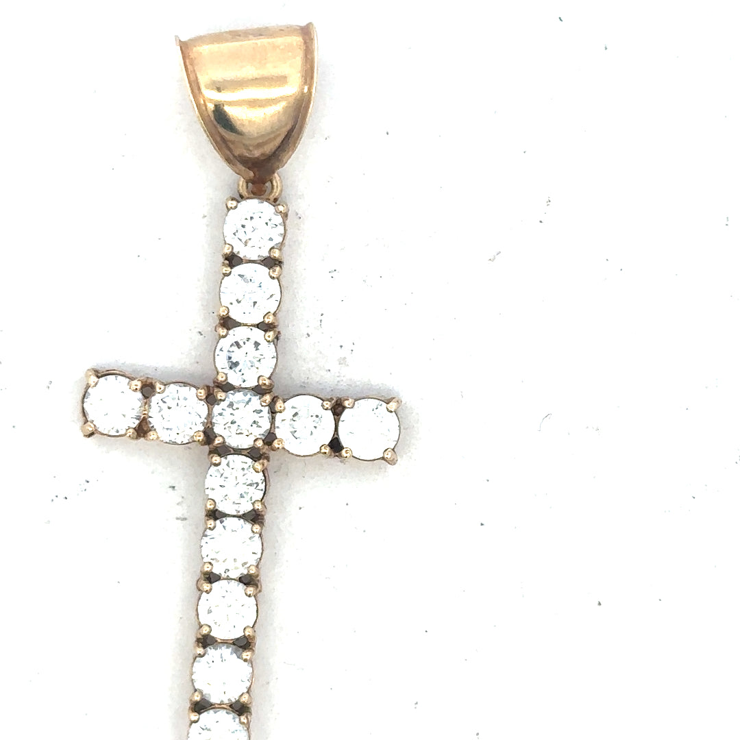 9ct yellow gold cross pendant weighing 5.1g, unbranded jewelry accessory displayed on a neutral background.