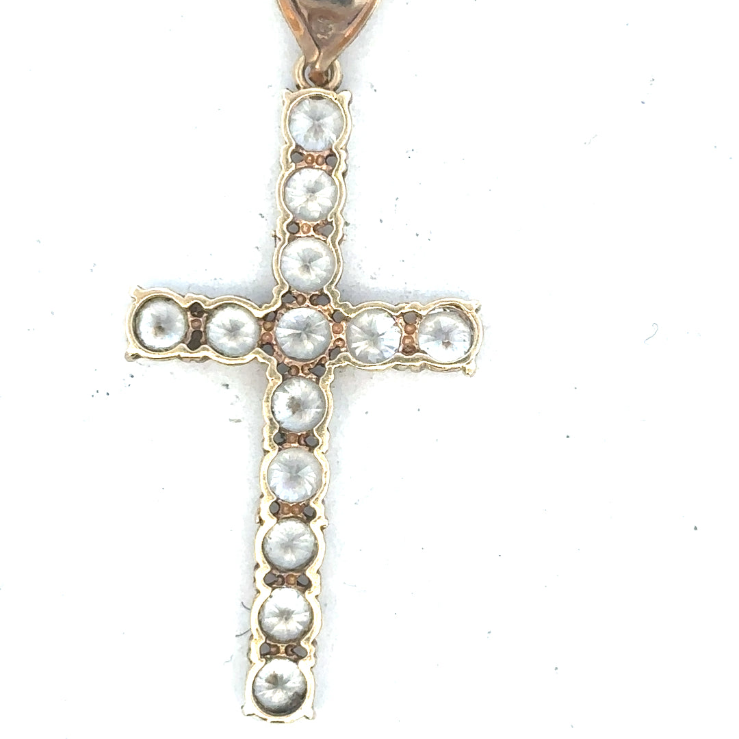 9ct yellow gold cross pendant with a 5.1g weight, featuring a simple design, suitable for necklaces and everyday wear.