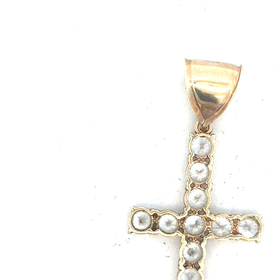 9ct yellow gold cross pendant, unbranded, weighing 5.1g, featuring a simple and elegant design.