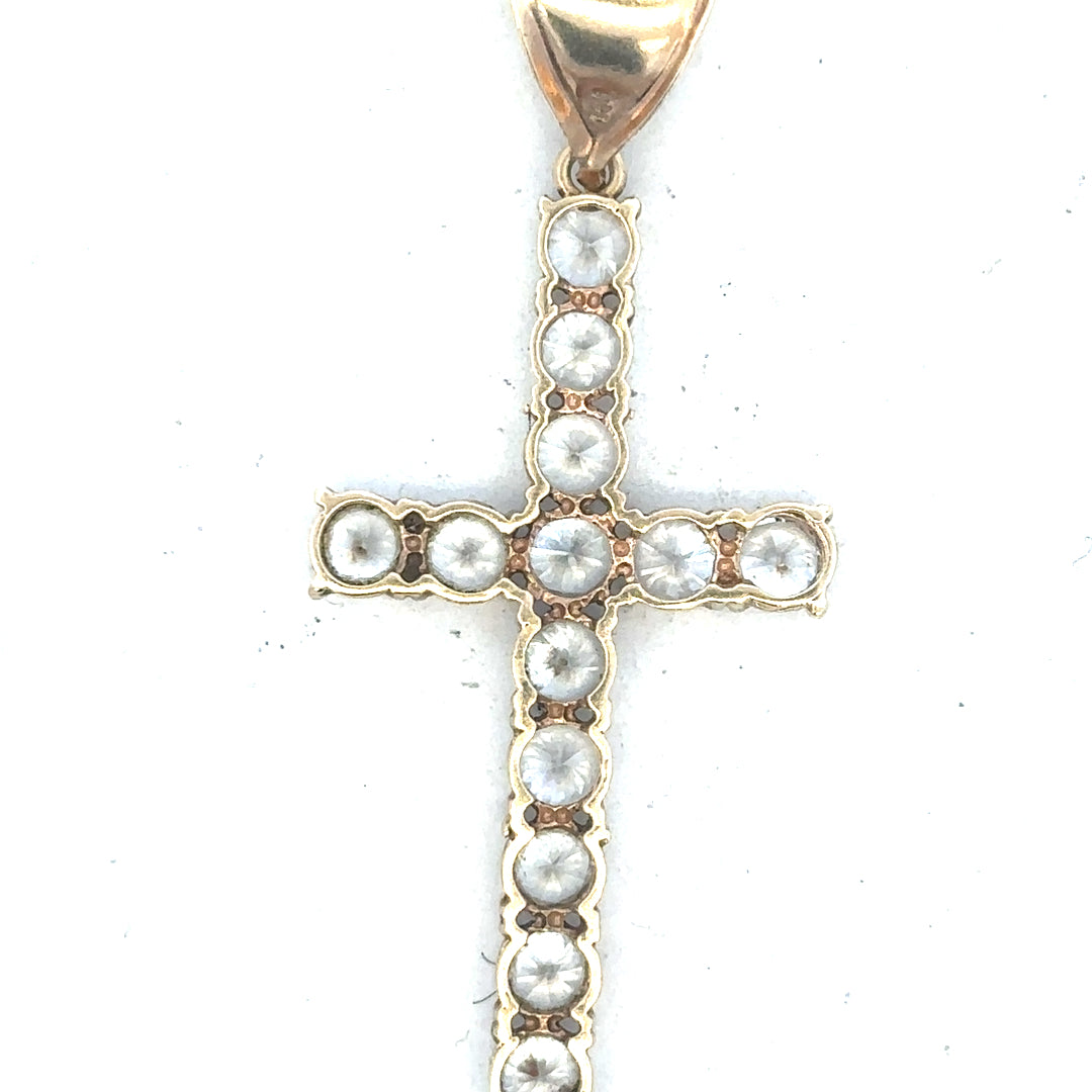 9ct yellow gold cross pendant, unbranded, weight 5.1g, showcasing a classic religious jewelry design.