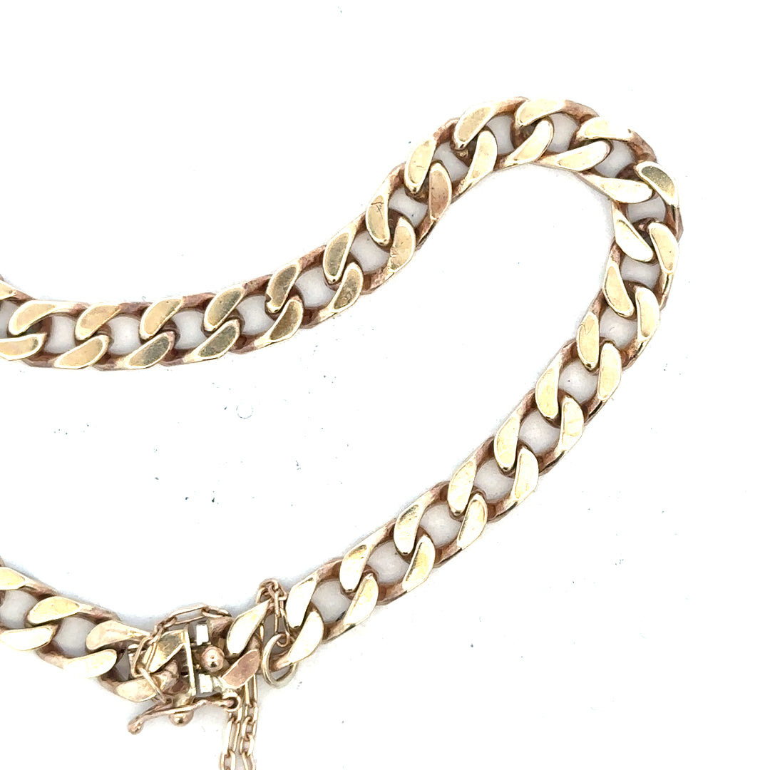 9ct yellow gold curb bracelet with 20g weight, featuring classic chain links, unbranded jewelry for stylish everyday wear.