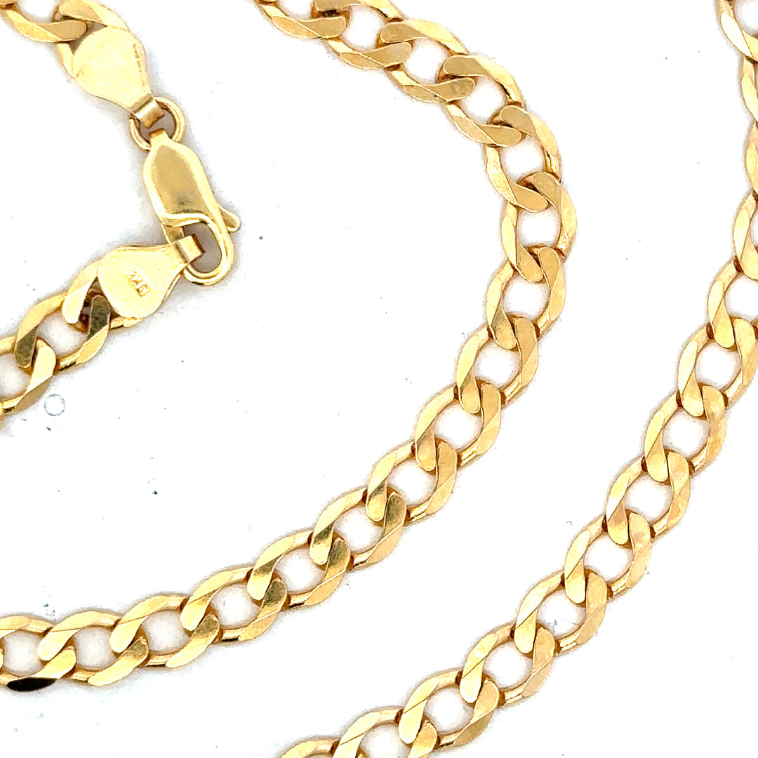 9ct yellow gold curb chain weighing 14.7g, unbranded, showcasing the classic link design and polished finish.