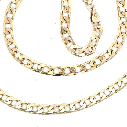 9ct yellow gold curb chain weighing 15.9g, unbranded jewelry chain with classic design, shown in close-up image.