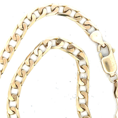 9ct yellow gold curb chain, unbranded, 15.9g, featuring a classic link design with polished finish.