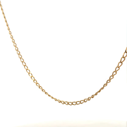 9ct yellow gold curb chain weighing 5.9g, unbranded jewelry chain showcasing a classic design and polished finish.