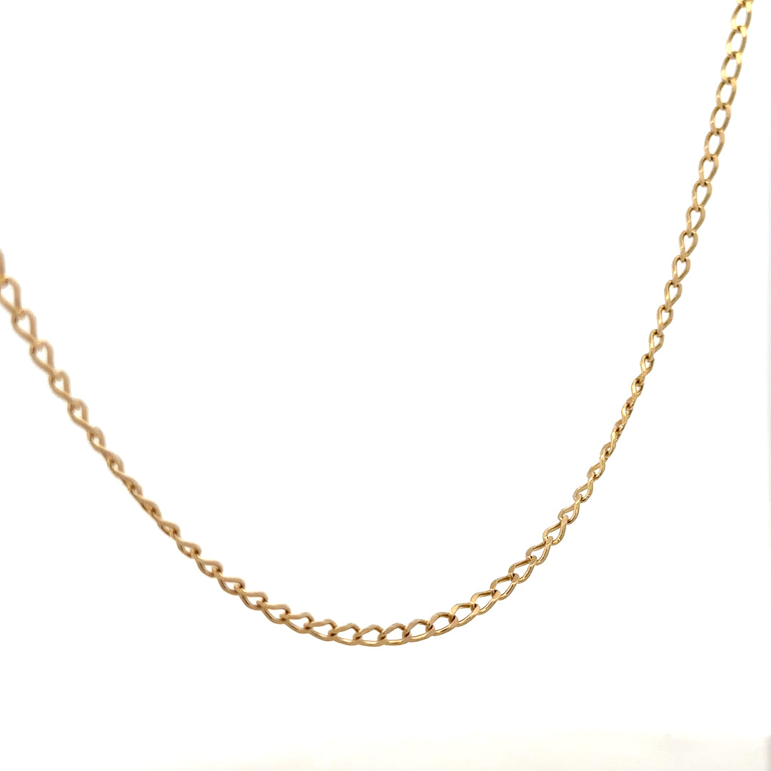 9ct yellow gold curb chain weighing 5.9g, unbranded, with a classic link design, shown in a close-up image.