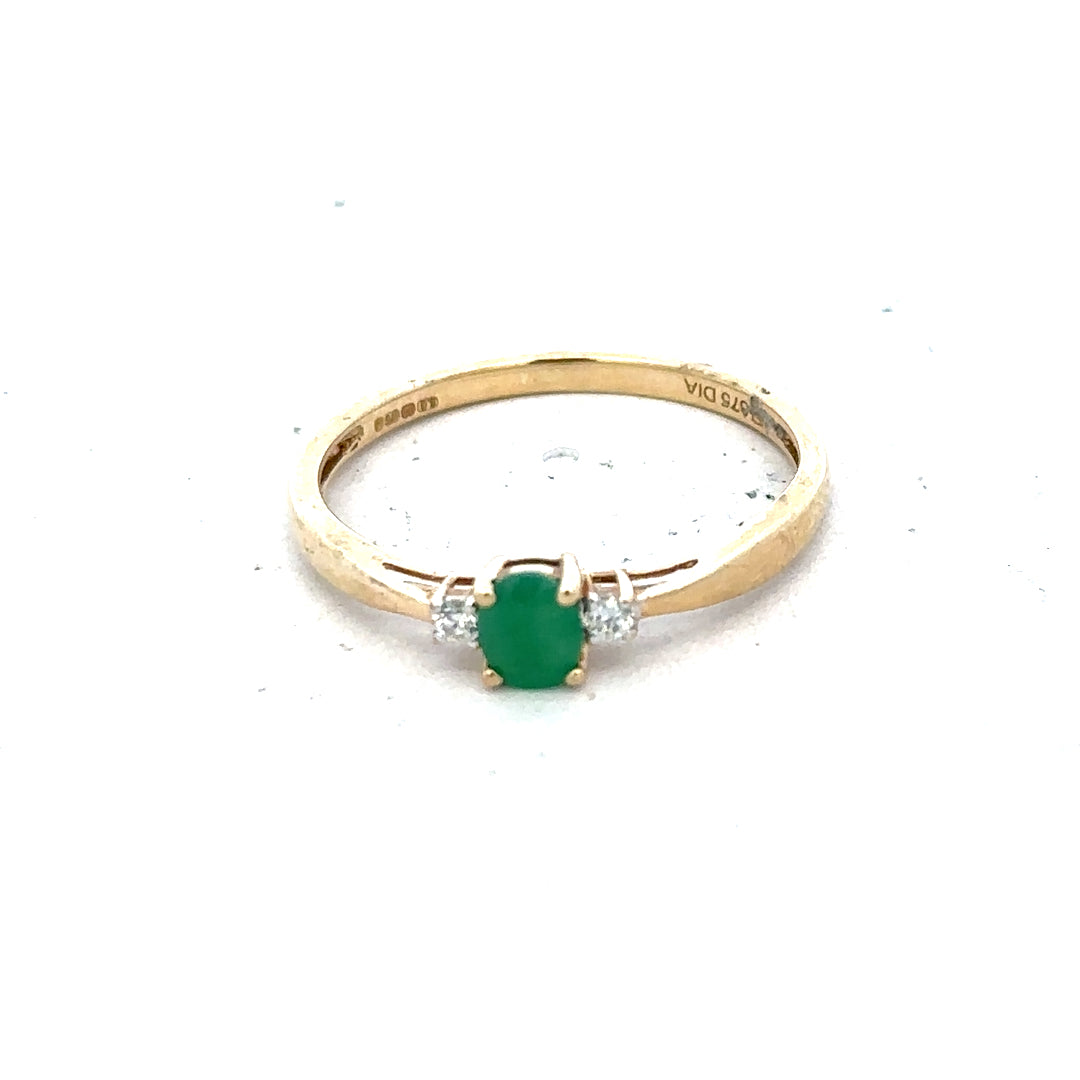 9ct yellow gold ring with diamond and emerald accents, size S, unbranded jewelry, detailed close-up image.