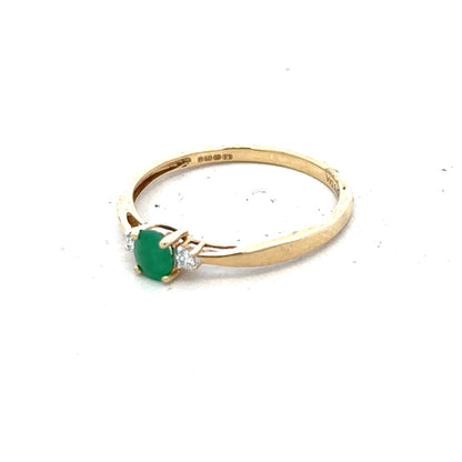 9ct yellow gold ring with diamond and emerald accents, size S, unbranded jewelry showcasing elegant gemstone detailing.