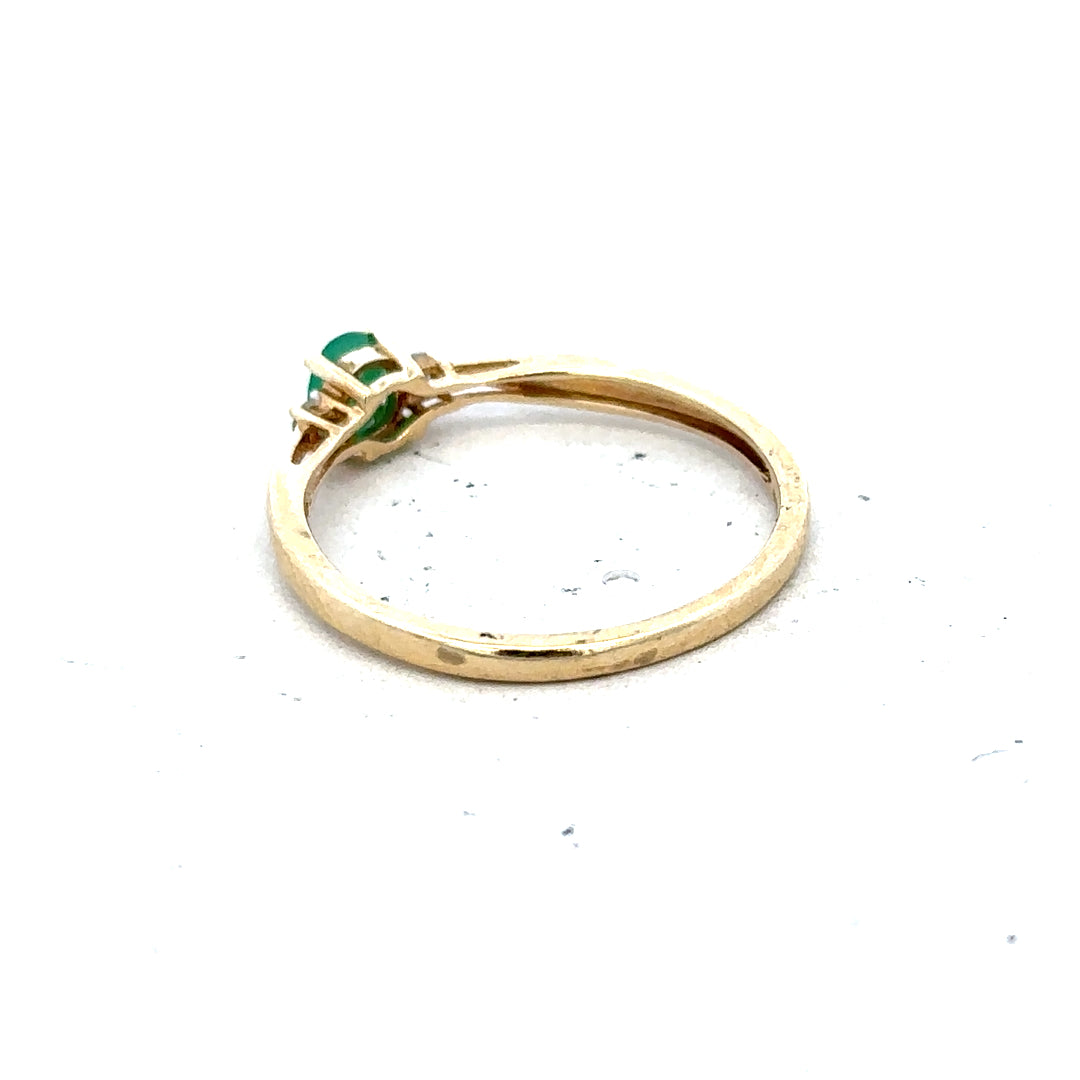 9ct yellow gold ring with diamond and emerald accents, size S, unbranded jewelry, elegant gemstone design.